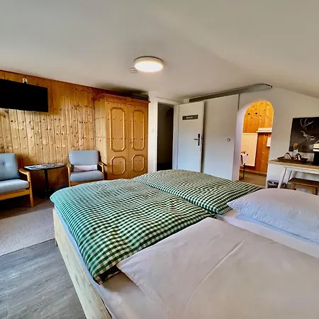 شقة فندقية Gaestehaus Alpvital كلايس